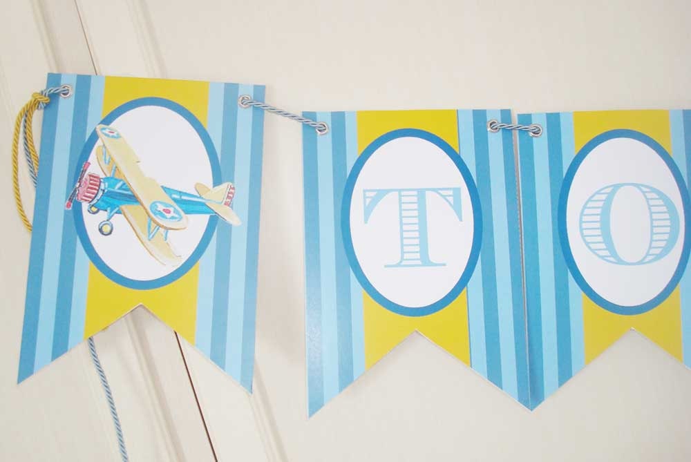 Vintage Airplanes Banner Room Decoration with Name - printable file-  pdf