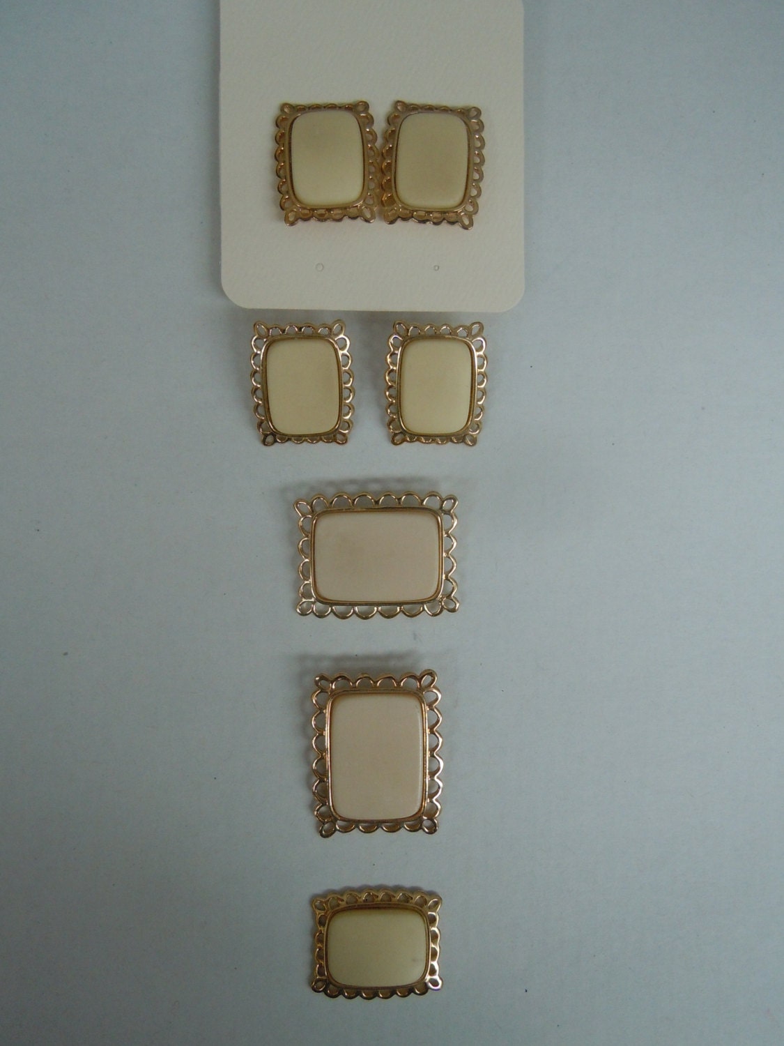 Ivory Plastic Paintable Blanks With Gold Plated Lace Edges for your Paint Design Jewelry