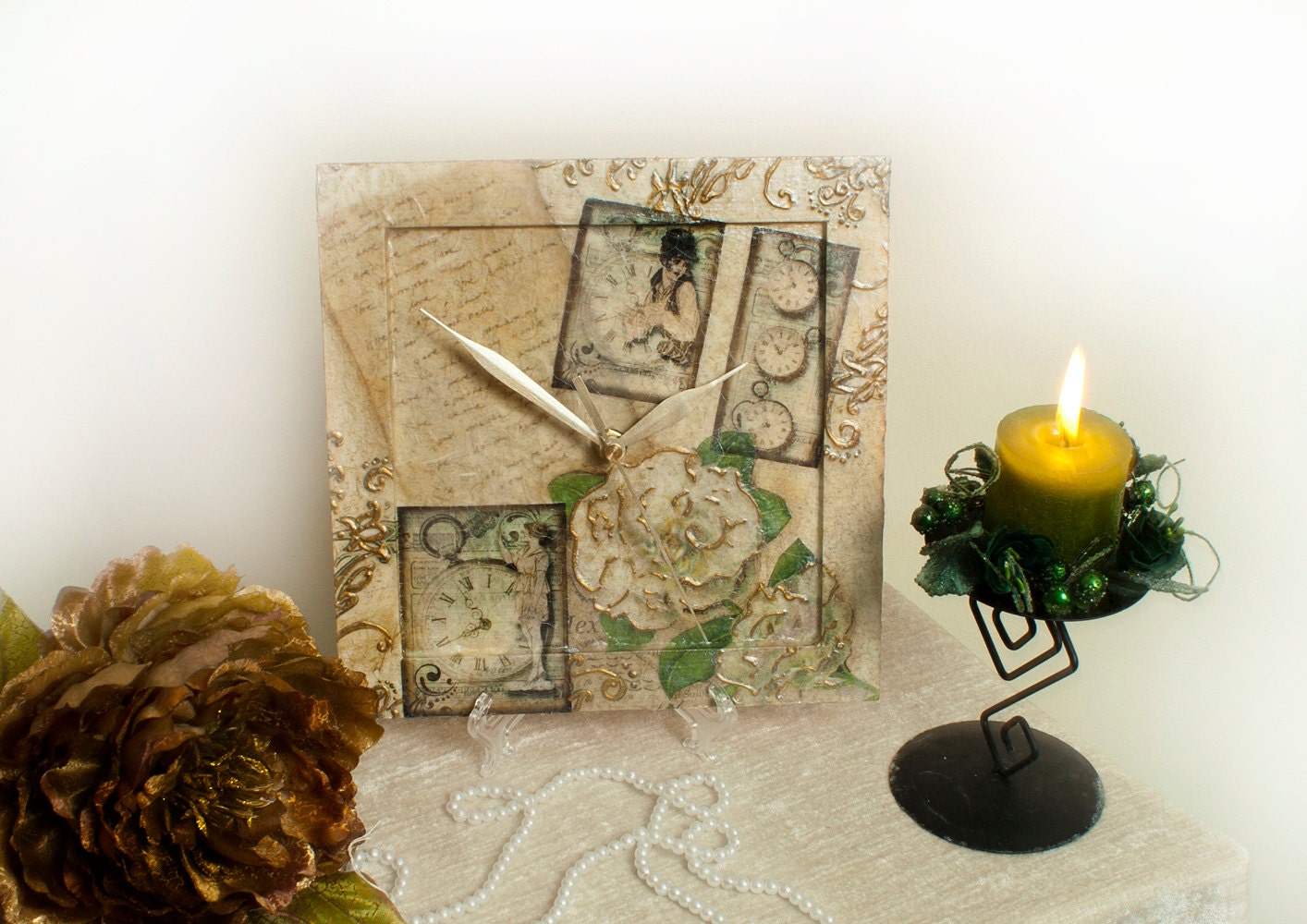 Wall  Wood Clock  Retro Women  20s Flapper Old Clock Rose Handwriting Sheet Collage Shabby Chic  Decoupage Retro style Gold Green