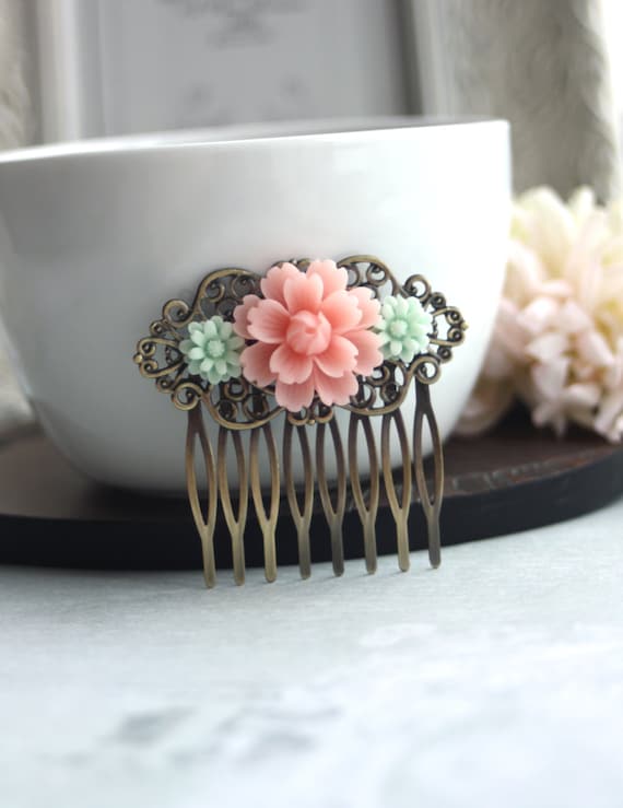 A Soft Pink Flower, Mint Green Mum Collage Hair Comb. Bridal Comb. Bridesmaids Gift. Mint Wedding Comb. Vintage Style Collage Hair Comb.