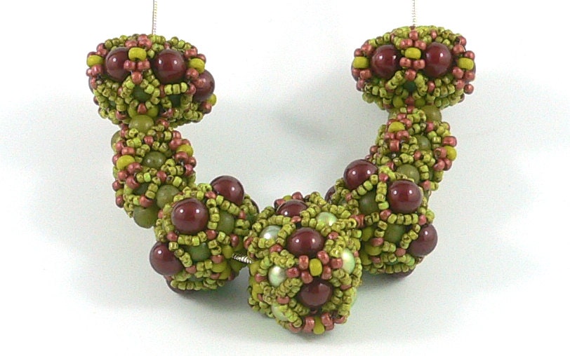 Emily beaded bead necklace made from Swarovski pearls, gemstones & seedbeads - Fab Femme collection