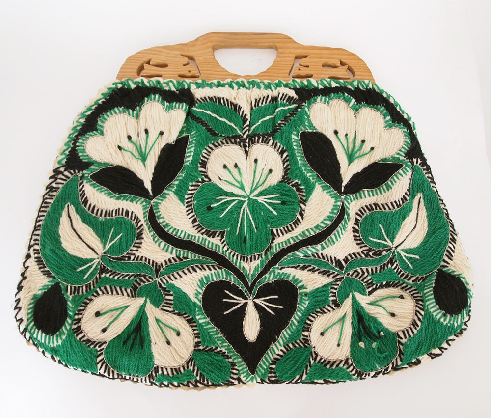 Vintage Green & Black Embroidered Bag with Carved Wooden Handles - Made in Portugal - denisebrain