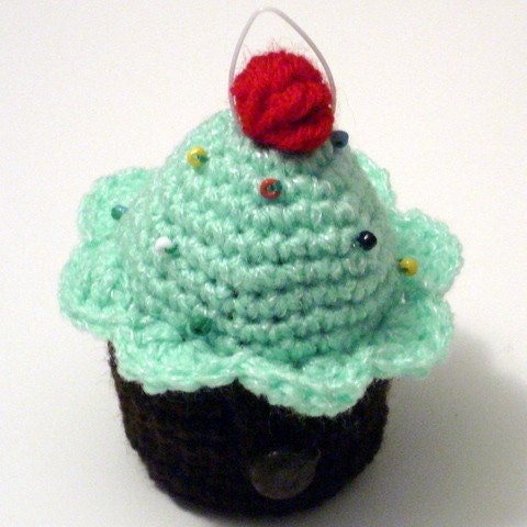 Crocheted and beaded cupcake OPENABLE ONE Christmas tree ornament - MINTY