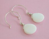 Simple and Elegant shell earrings