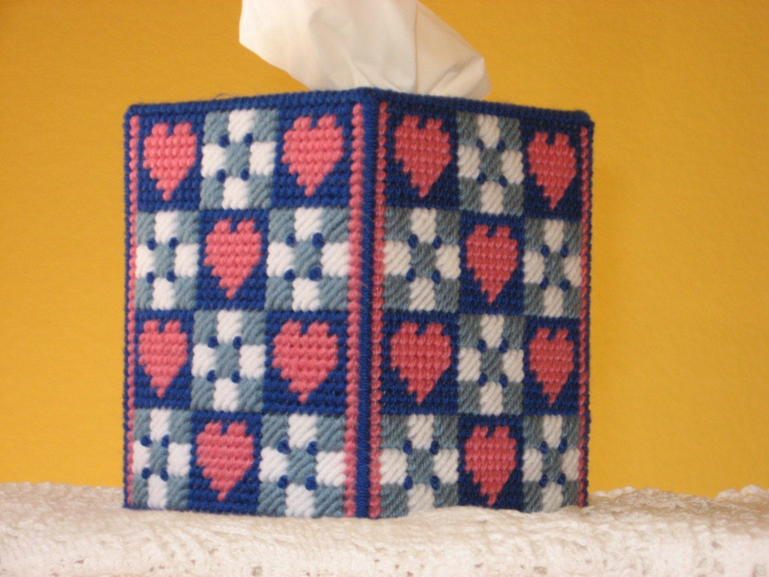 Checkerboard Heart Tissue Box Cover