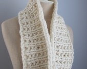 The Kuyo - Handknit Luxury Circle Chunky Scarf or Cowl - Merino Wool in Snow White