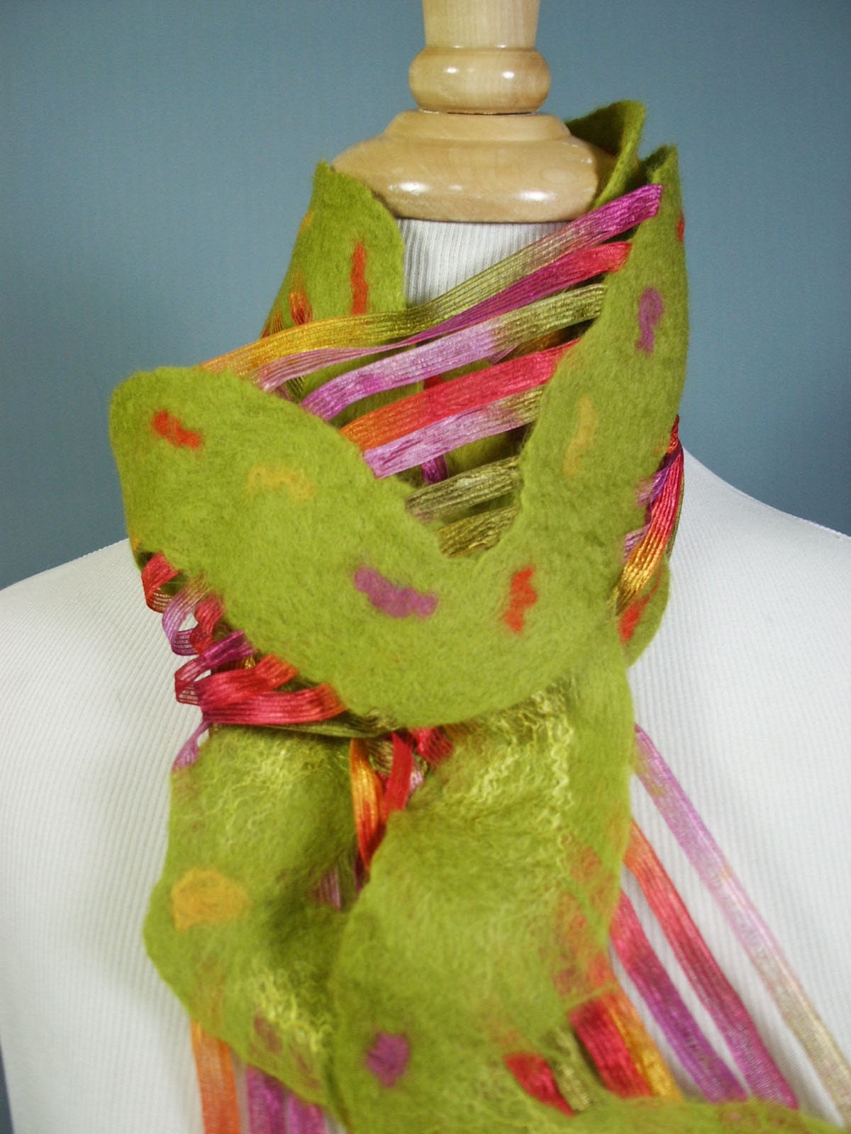 Ribbon Felt Scarf