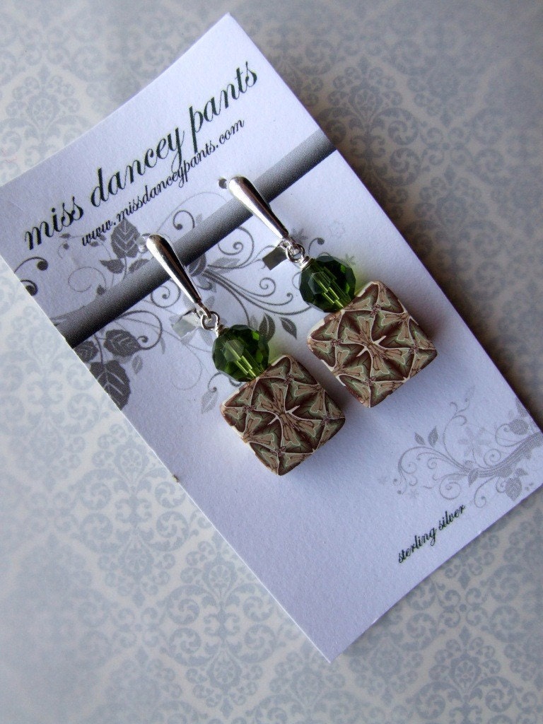 Mossy Short Dangle Earring