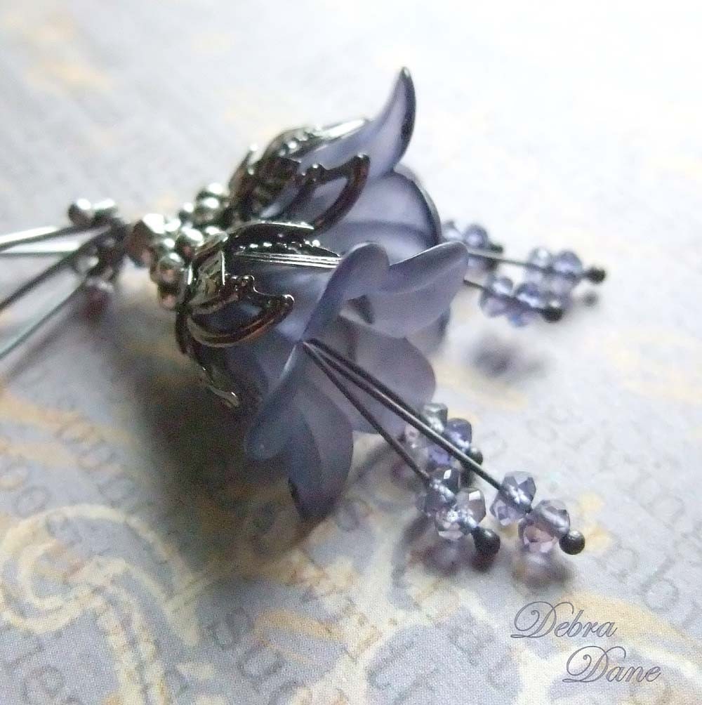 Purple Flower Earrings Periwinkle Earrings Flower Lilac Lavender Lily Bridal Bridesmaid Wedding