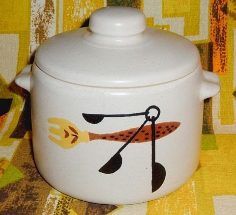 Vintage Modern West Bend Lidded Crock Kitchen Gadgets Design