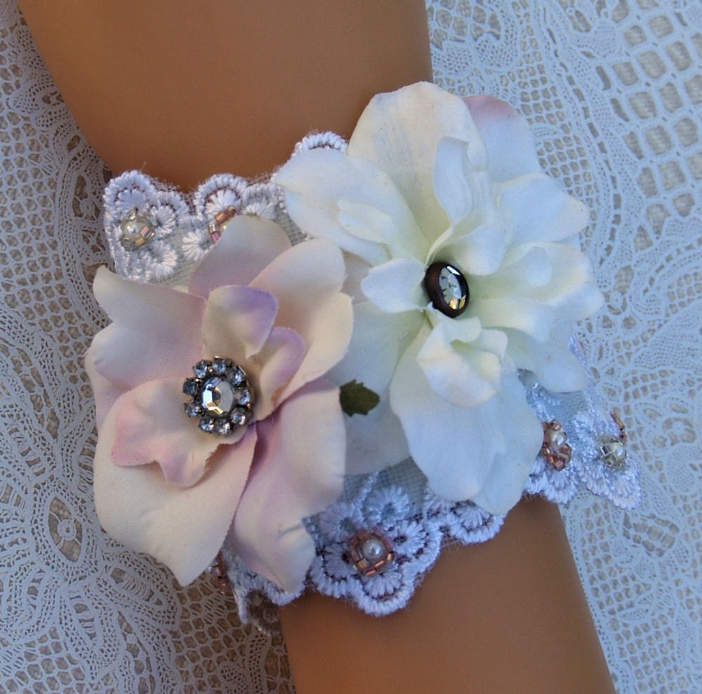 Wrist Cuff - Lacey and Feminine Silk Flowers and Pearls Bridal Wrist Cuff - Size 7.0 (RC155)