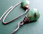 Whispering Colors - Emerald and Oxidized Silver Earrings