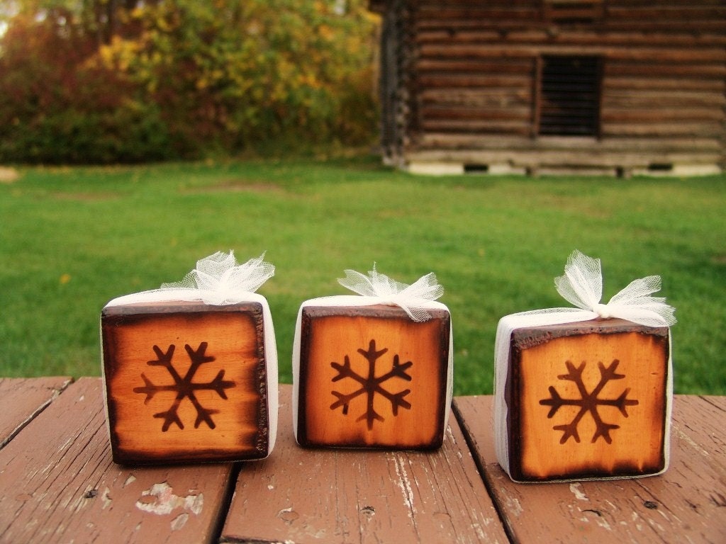 Snowflake Christmas Decoration Rustic Winter Shelf Sitter Wooden Wood Blocks