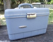 Vintage Forcast Train Case