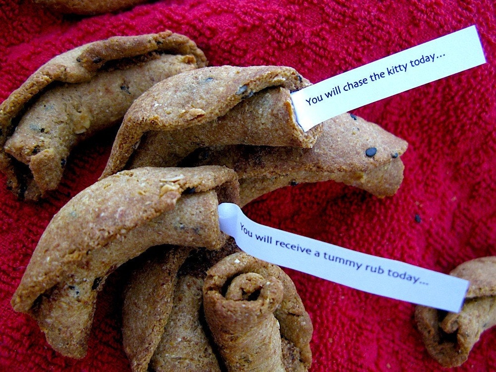 Fidos Farmhouse Fortune Cookies for Doggies