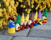 Snow White and the Seven Dwarfs Wooden Doll Set