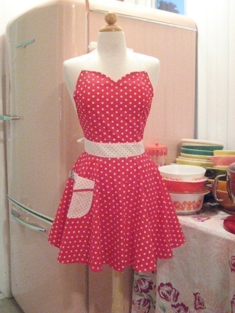 Apron Retro Red and White Polka Dot Sweetheart BELLA