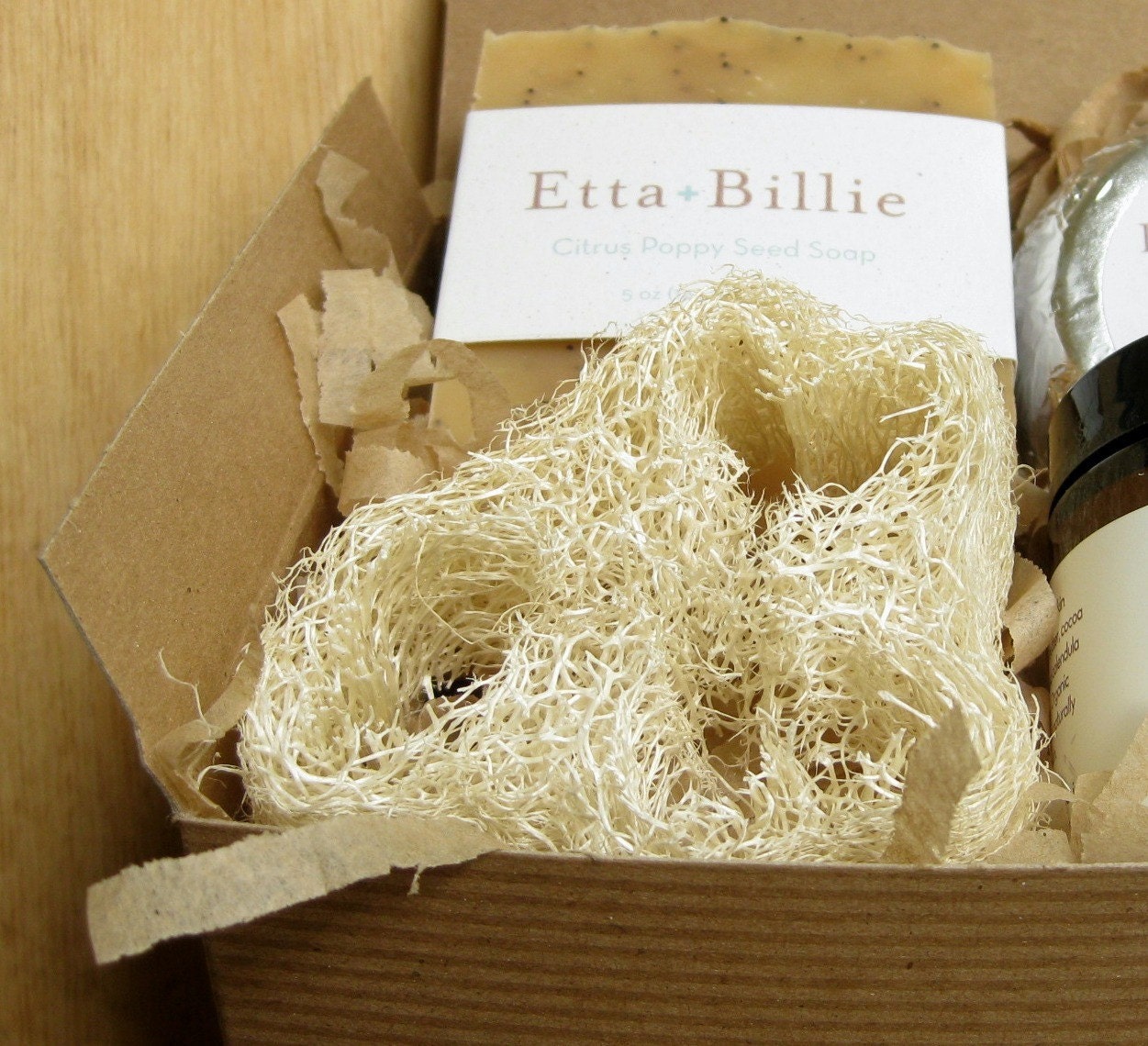 Medium Gift Box of Sustainable Bath and Body Products