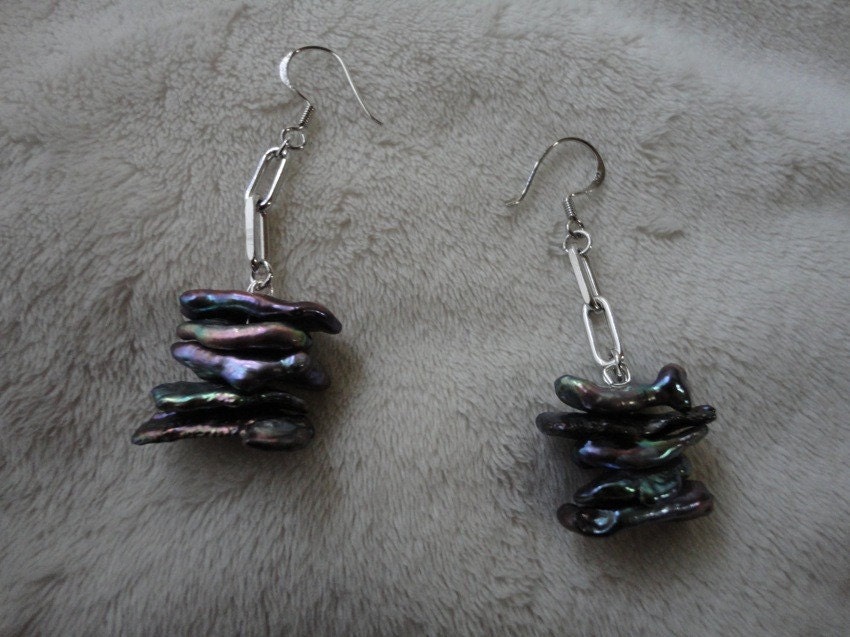 Black Pearl Earring
