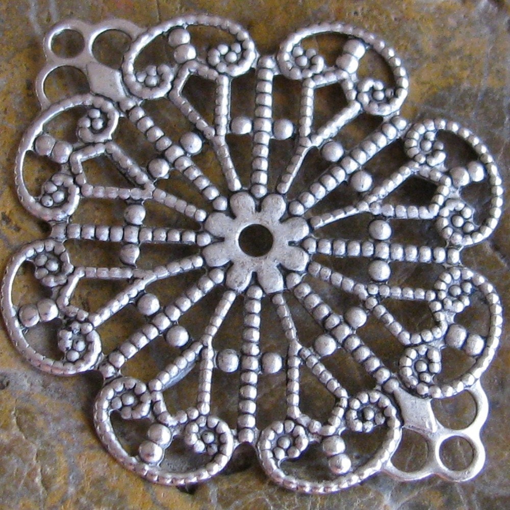 Round Brass Filigree 2 Rings Jewelry Findings Antique Silver color 1182 - 6 Pcs