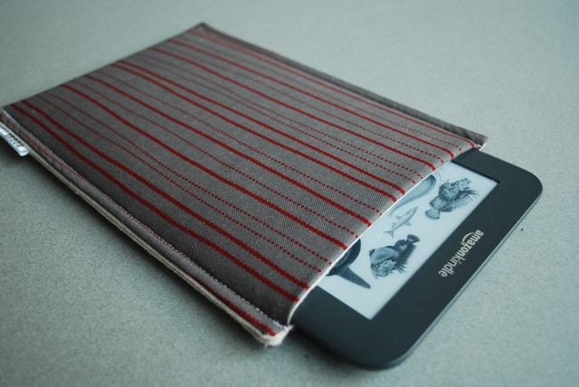 NookColor Case / Kobo Cover Sleeve Cozy / Kindle / Nook / Touch / Sony / Galaxy Tab - eReader TECHEE SLEEVE - Signature