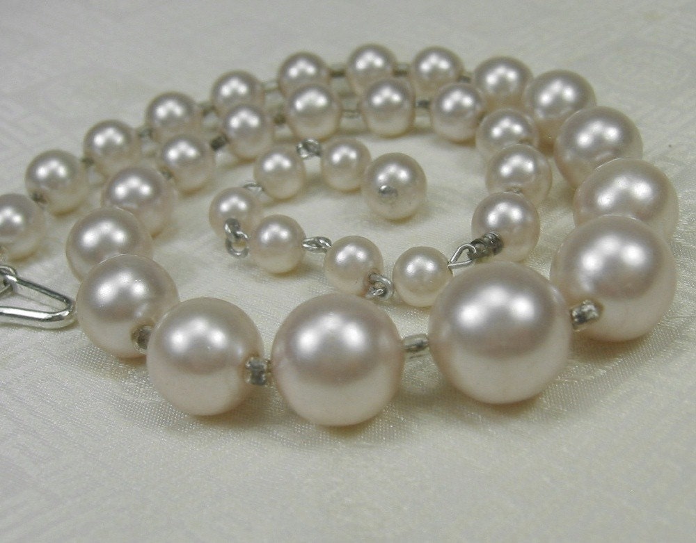 Vintage Faux Pearl Necklace