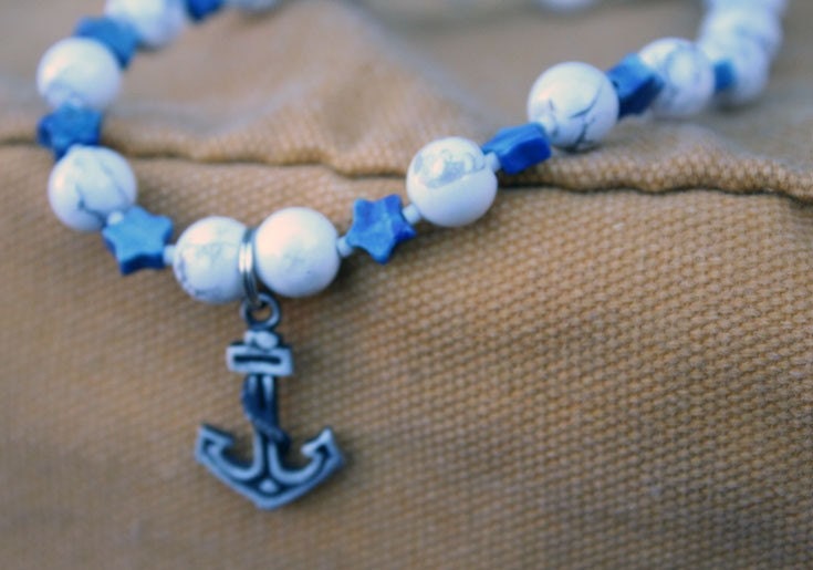 ANCHORS AWAY Beaded Cat Collar