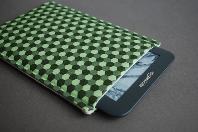 Kindle Cover / Nook Case Sleeve Cozy / NookColor / Kobo / Touch / Sony / Galaxy Tab - eReader TECHEE SLEEVE - Geo Wintergreen