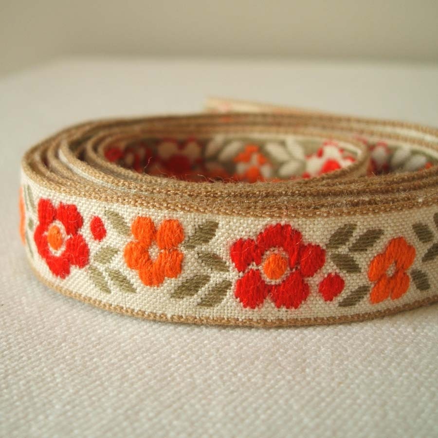 vintage tiny flower trim in crimson and orange 3 yards