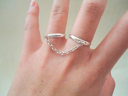 double ring with chain