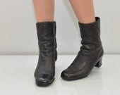 size 7 vintage 60s black leather fur lined winter boots