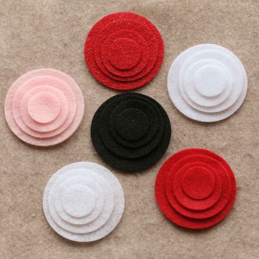 My Valentine - 48 Felt Circles in Valentine Colors