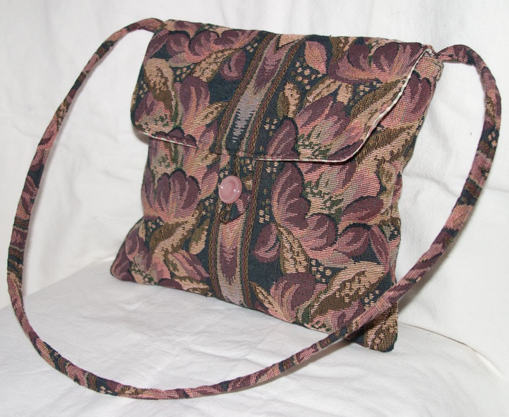 No. 390 - Elegant Shoulder Bag in Rose and Green