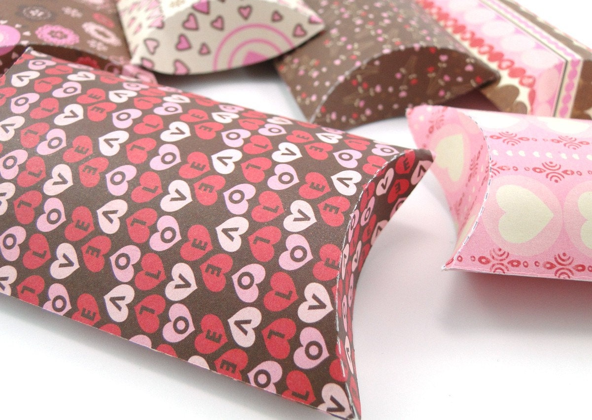 Valentine Love Pillow boxes set of 6