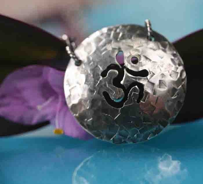 Om Dome on Sterling Chain Shiny