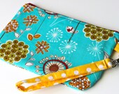 The Claire Wristlet - Happy Blossoms Print