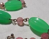Vintage Green Glass and Pink Candy Jade Bead Bracelet