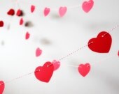 Love Abound - Valentines Day - One Heart Garland - 10 Feet Total