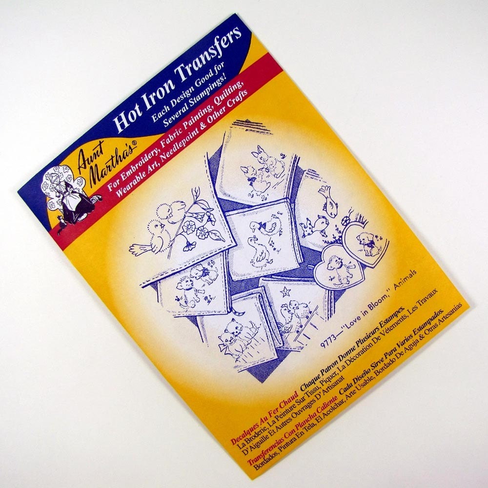 Aunt Martha's Hot Iron Transfers Love in Bloom, Animals 9773