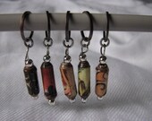 5 medieval print stitch markers