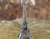 6 Antique Silver Eiffel Tower Charm Jewelry Finding 634