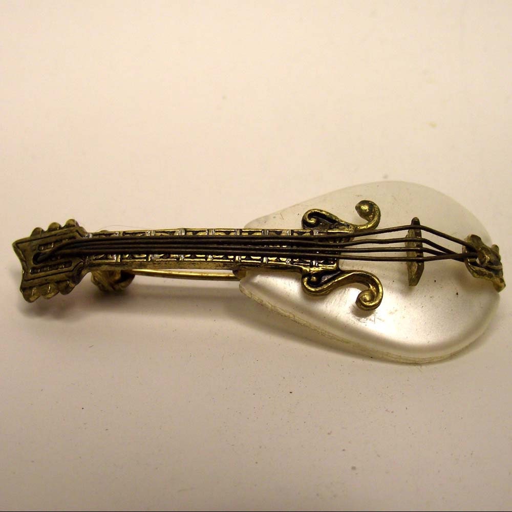 Vintage Mandolin Brooch