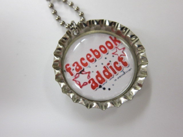 Bottlecap Necklace - Facebook Addict