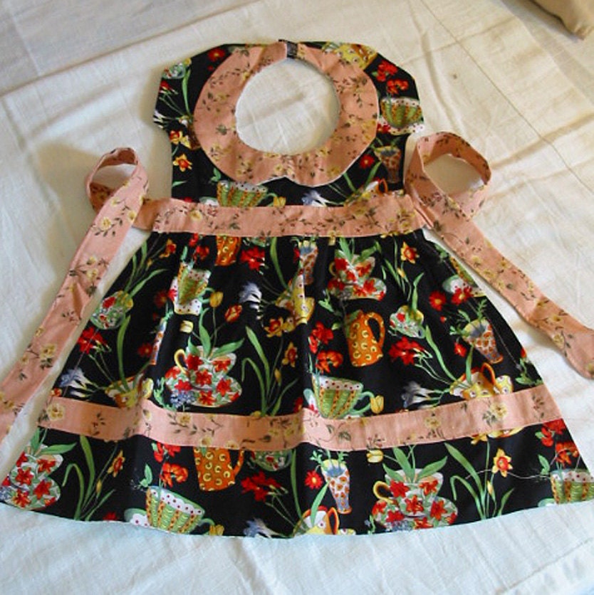 Darling Dainty TEA CUP APRON  for Your Little Girl, Sun Dress Design, Sweet Peas and Daffodils, Washable and Charming