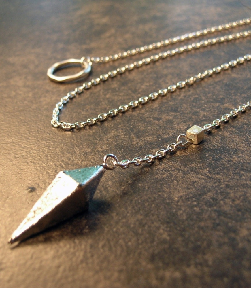 silver pendulum lariat