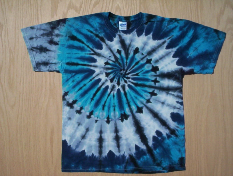 Youth Medium Spiral Tie Dye