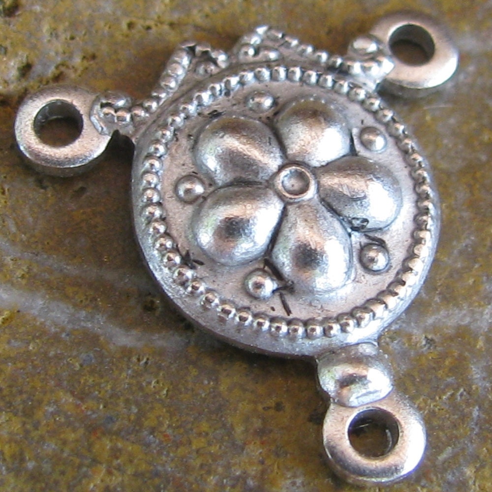 6 Antique Silver 3 Hole Connector Jewelry Findings 1047