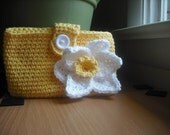 Crochet Cotton Clutch in Daffodil
