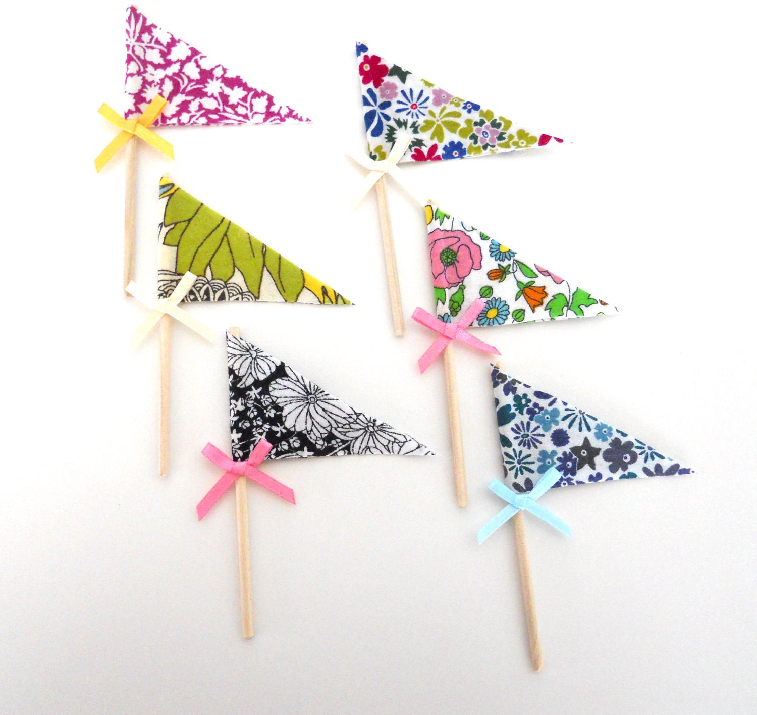Liberty of London, Pennant flag- cupcake toppers (a)