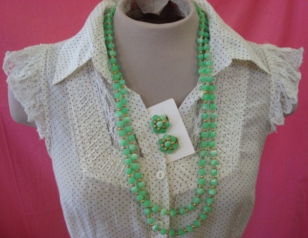 Fab Kitsch Vintage Green Day Glo Double Strand Necklace and Earring Set